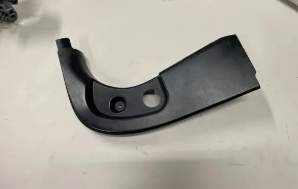 BMW 5 E60 E61 Foot area side trim 514437025029 7025029