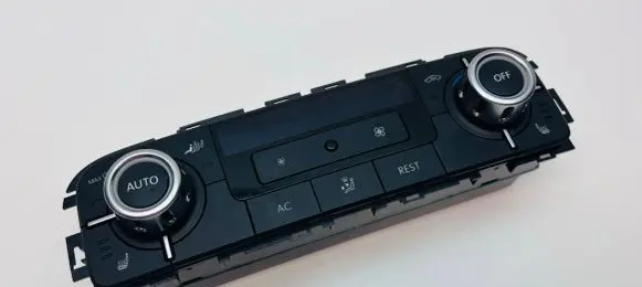 Volkswagen Touareg II Climate control unit 7P6907040AG