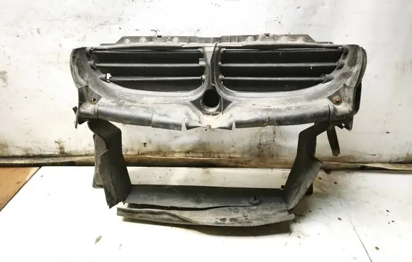 BMW 5 E60 E61 Radiator support slam panel bracket 51717050651 74850610