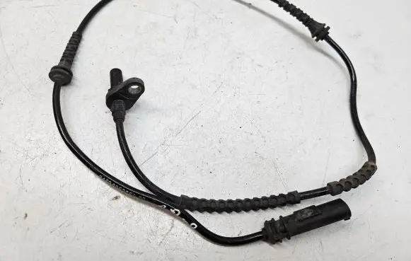 BMW 5 F10 F11 ABS brake wheel speed sensor 6853859