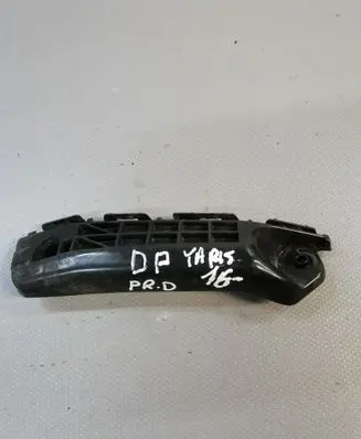 Front bumper mounting bracket