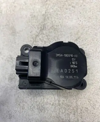 Ford C-MAX II Air flap motor/actuator 3M5H19E616AB