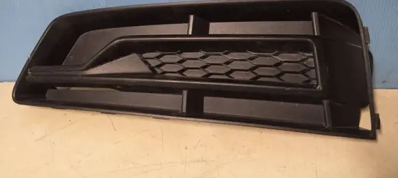 Audi A4 S4 B9 Front bumper lower grill 8W0807681P