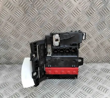 BMW X4 G02 Current control relay 6817771 9390865