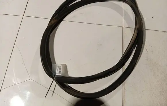 Seat Toledo III (5P) Rubber seal front coupe door 