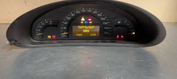 Mercedes-Benz C W203 Speedometer (instrument cluster) A2035401347 110080183