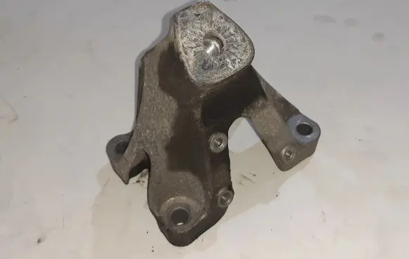 Audi A5 8T 8F Engine mounting bracket 8K0199307BH
