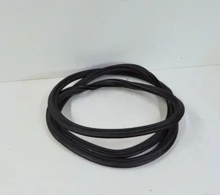 Audi A8 S8 D4 4H Rubber seal front door (on door) 