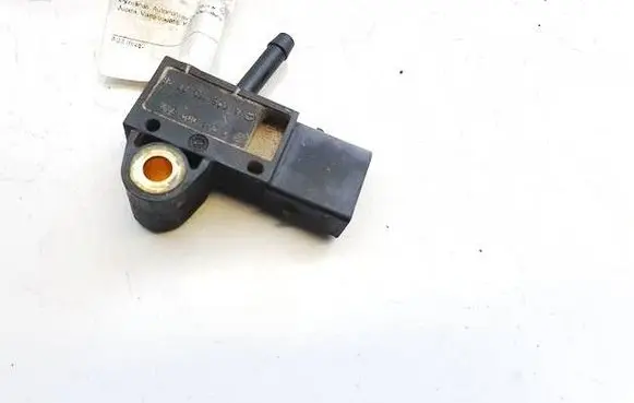 Mercedes-Benz B W245 Exhaust gas pressure sensor a0051537728 0281002762
