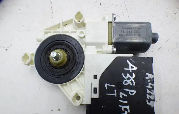 Audi A3 S3 8P Rear door window regulator motor 8P4959801F 63273 S006079021E