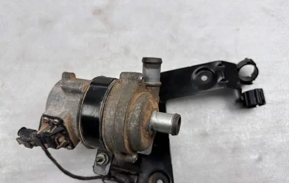 Audi A5 Electric auxiliary coolant/water pump 4H0965567A 4H0965567