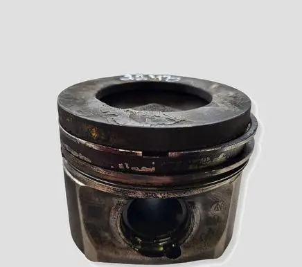 BMW 1 F20 F21 Piston N47
