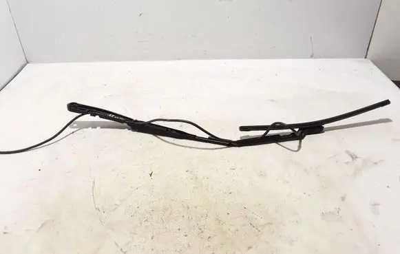 Front wiper blade arm
