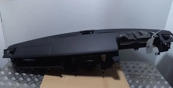 Land Rover Discovery 4 - LR4 Dashboard
