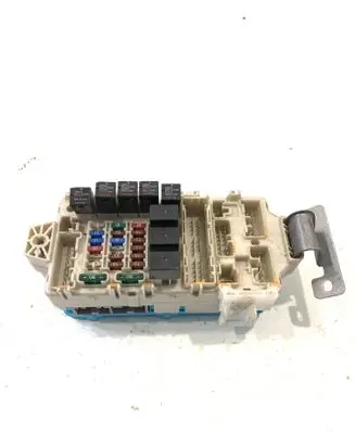 Mitsubishi Grandis Fuse module MR587655 G8C507M