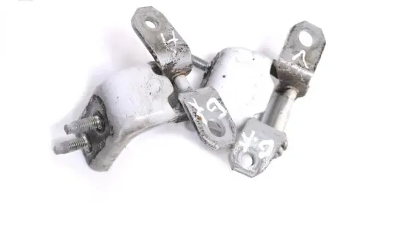 Suzuki Grand Vitara II Rear door lower hinge