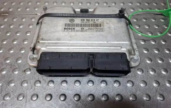 Seat Ibiza III (6L) Engine control unit/module ECU 038906019HT