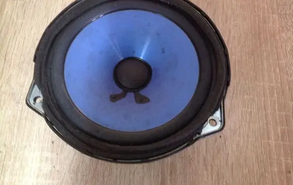 KIA Sorento Front door speaker 963303E001
