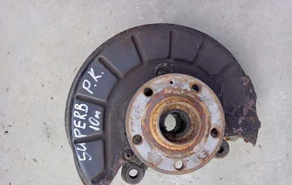 Skoda Superb B6 (3T) Front wheel hub