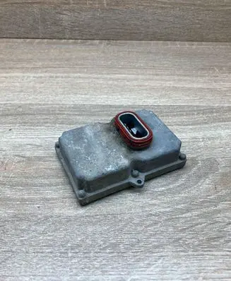 Mercedes-Benz E W211 Headlight ballast module Xenon A0028202426 5DF008279 Used