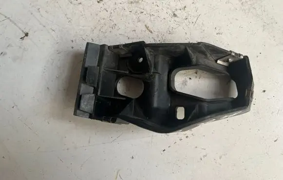 Audi A4 S4 B6 8E 8H Fender mounting bracket 8E0853922B 8E0853922D 8E0853922