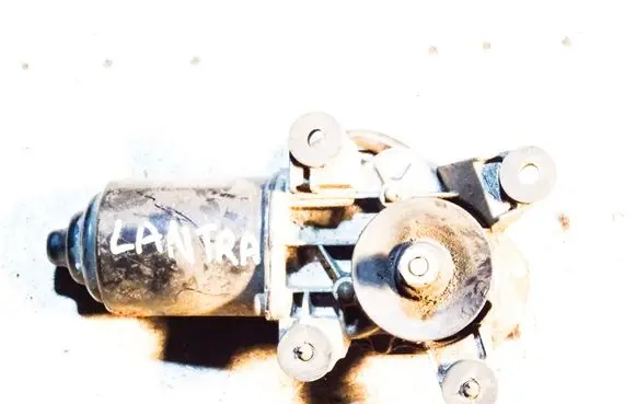 Hyundai Elantra Rear window wiper motor