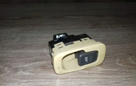 Volvo S80 Electric window control switch 9479903