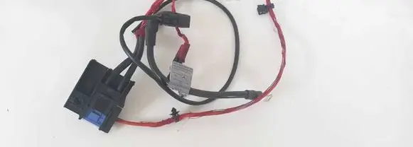 Mercedes-Benz C W204 Positive cable (battery) A2045400350