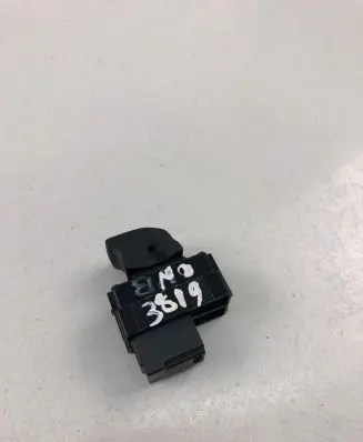 Volvo XC40 Electric window control switch 31456060