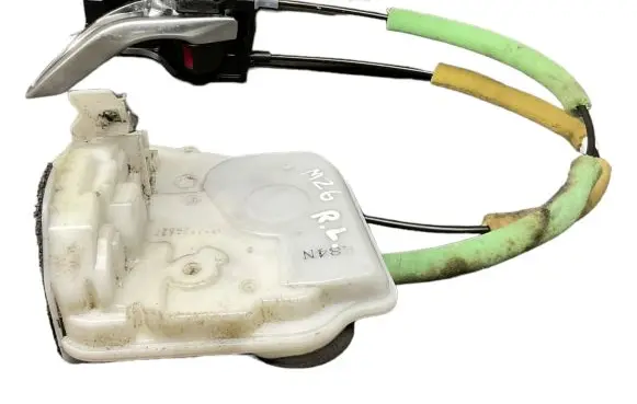 Mazda 6 Rear door lock F97G02L1