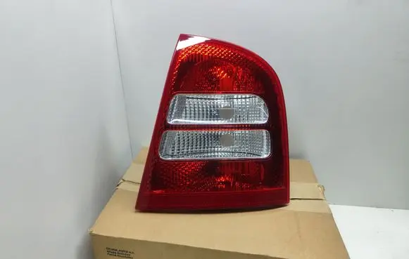 Skoda Octavia Mk1 (1U) Rear/tail lights 1U6945112C