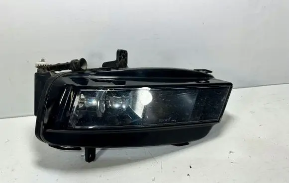 Volkswagen Golf VII Front fog light