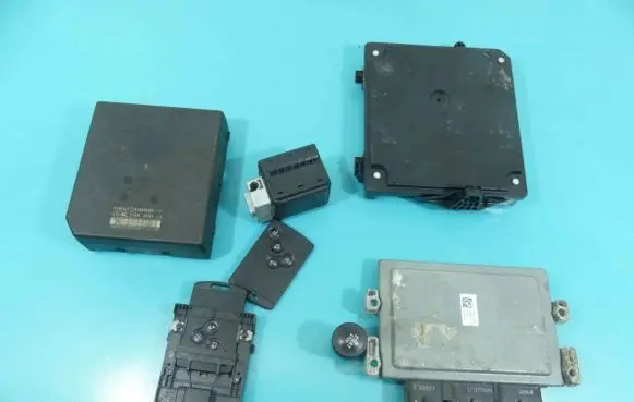 Renault Megane III Engine control unit/module ECU 237100584R IMPRK1141239