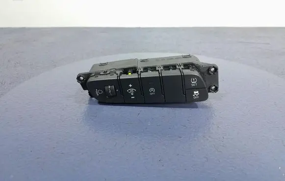 Hyundai i30 Light switch 93750-G4420