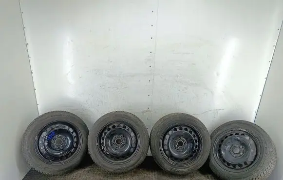 Volkswagen PASSAT B6 R16 steel rim