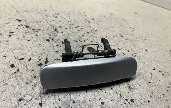 Audi A4 S4 B6 8E 8H Rear door exterior handle 8E0839207