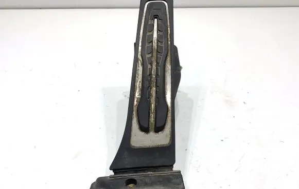 BMW 5 G30 G31 G38 Accelerator throttle pedal 6889824