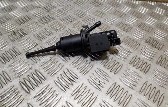 Audi TT TTS Mk2 Clutch master cylinder 1K0721388T