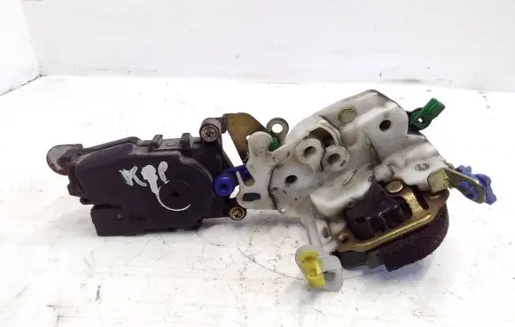 Subaru Forester SF Front door lock