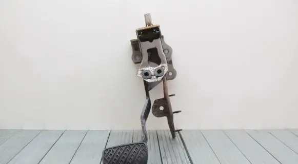 Nissan Rogue Brake pedal 