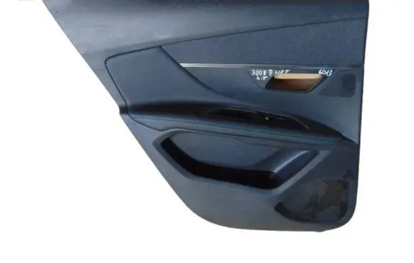 Peugeot 3008 II Coupe rear side trim panel 