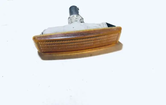 BMW 5 E39 Front fender indicator light 8360589 8360205