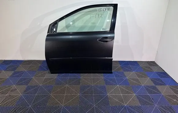 Lexus RX 330 - 350 - 400H Front door 
