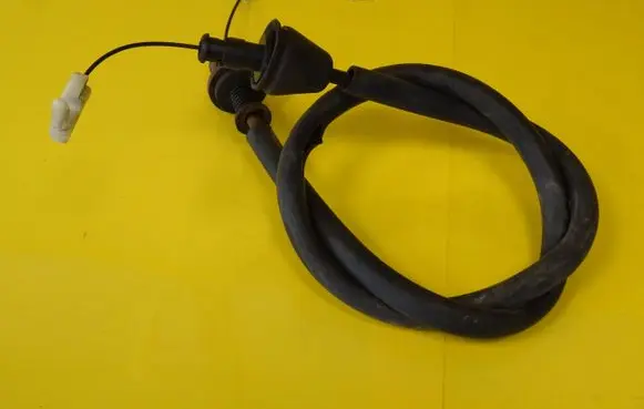 Renault Laguna I Throttle cable 