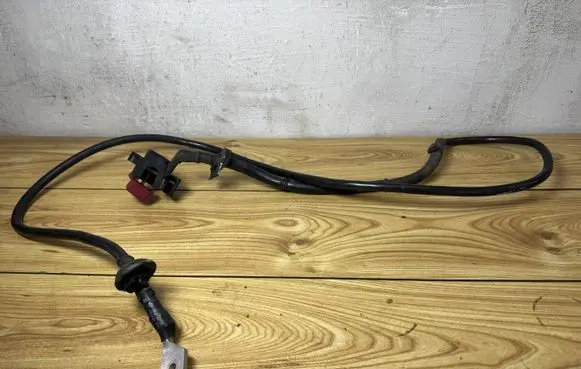 Audi Q7 4L Positive cable (battery) 7L6971227C 7L6971227