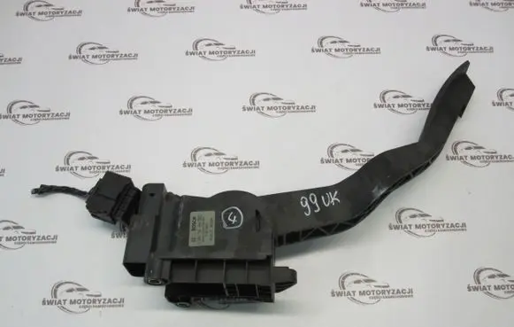 Opel Combo D Accelerator throttle pedal 51831865