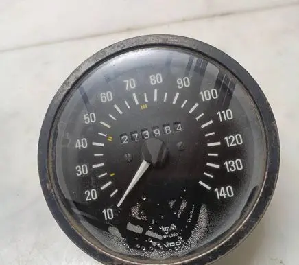 Mercedes-Benz 207 310 Speedometer (instrument cluster) 0075429006