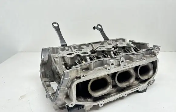 Porsche Panamera (971) Engine head 06M354BA 06M103404AF