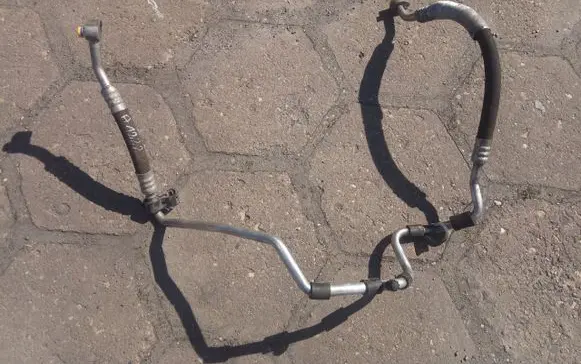 Audi A3 S3 A3 Sportback 8P Air conditioning (A/C) pipe/hose 1K0820743A