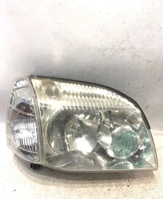 Nissan X-Trail T30 Headlight/headlamp